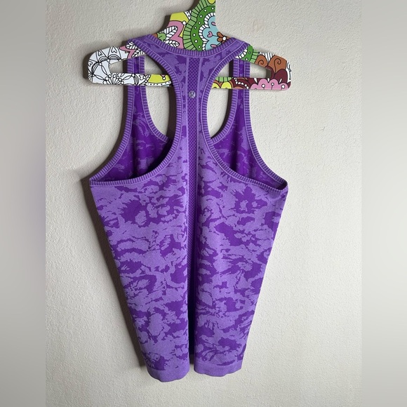 Lululemon Swiftly Tech Racerback tank Heathered Tender Violet size 10 - Picture 2 of 3